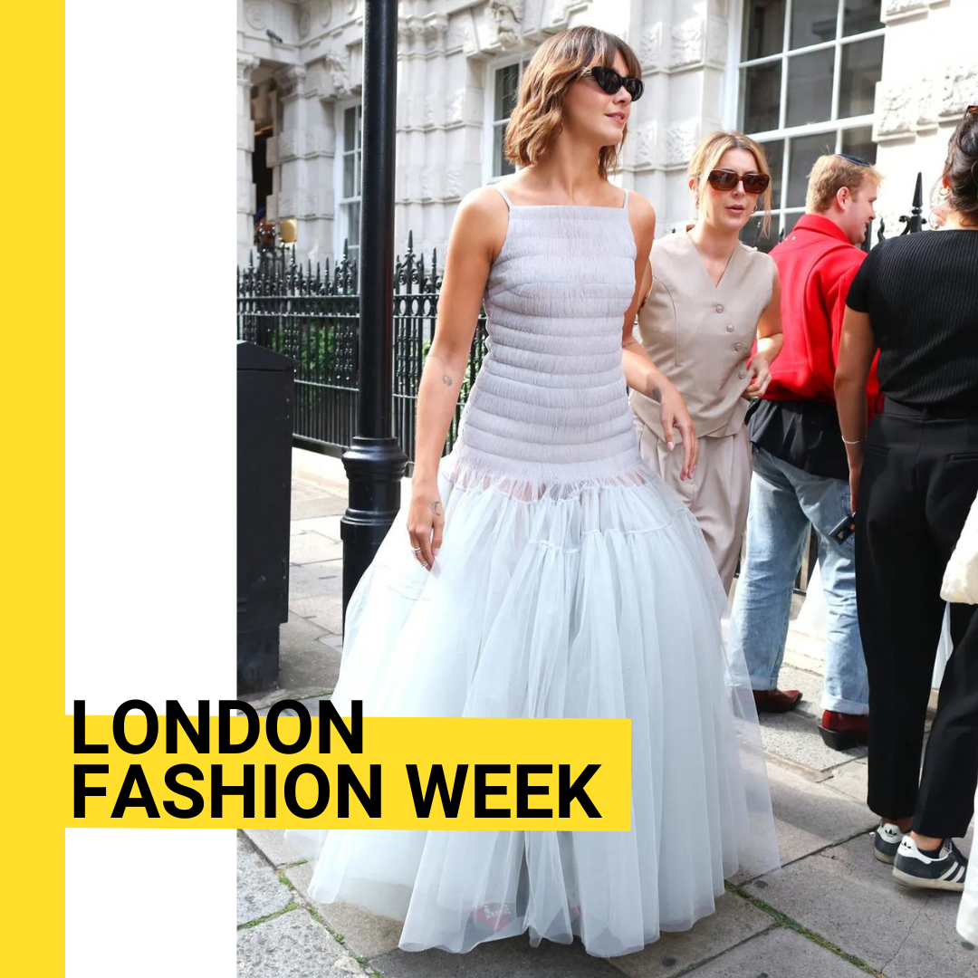 London Fashion Week ha estado repleta de noticias de última hora, desde el cambio de editor jefe del Vogue británico, hasta el anuncio de la siguiente diseñadora invitada a diseñar la nueva colección de Alta Costura de Jean Paul Gaultier, pasando, cómo no, por la salida de Sarah Burton de Alexander McQueen, firma emblemática de la moda británica por mucho que ahora desfile en París.⁣
Por otro lado, aunque es justo decir que LFW está perdiendo fuelle ya que mucho diseñadores destacados y no tan destacados están decidiendo hacer las cosas de otra manera o, simplemente, en otra ciudad, durante esta última edición hemos podido ver colecciones que no te puedes perder y en el post de hoy te las mostramos.
​​​​​​​​​​​​​​​​​​​​​​​​​​​​​​​​​​​​​​​​​​​​​​​​​​​​​​​​​​​​​​​​

➡️ Link in bio para saberlo todo​​​​​​​​​​​​​​​​​​​​​​​​​​​​​​​​​​​​​​​​​​​​​​​​​​​​​​​​​​​​​​​​​​​​​​​​​​​​​​​​​​​​​​​​​​​​​​​​​​​​​​​​​​​​​​​​​​​​​​​​​​​​​​​​​​​​​​​​​​​​​​​​​​​​​​​​​​​​​​​​​​​​​​​​​​​​​​​​​​​​​​​​​​​​​​​​​​​​​​​​​​​​​​​​​​​​​​​​​​​​​​​​​​​​​​​​​​​​​​​​​​​​​​​​​​​​​​​​​​​​​​​​​​​​​​​​​​​​​​​​
​​​​​​​​​​​​​​​​​​​​​​​​​​​​​​​​​​​​​​​​​​​​​​​​​​​​​​​​​​​​​​​​​​​​​​​​​​​​​​​​​​​​​​​​​​​​​​​​​​​​​​​​​​​​​​​​​​​​​​​​​​​​​​​​​​​​​​​​​​​​​​​​​​​​​​​​​​​​​​​​​​​​​​​​​​​​​​​​​​​​​​​​​​​​​​​​​​​​​​​​​​​​​​​​​​​​​​​​​​​​​​​​​​​​​​​​​​​​​​​​​​​​​​​​​​​​​​​​​​​​​​​​​​​​​​​​​​​​​​​​
​​​​​​​​​​​​​​​​​​​​​​​​​​​​​​​​
​​​​​​​​​​​​​​​​​​​​​​​​​​​​​​​​​​​​​​​​​​​​​​​​​​​​​​​​​​​​​​​​​​​​​​​​​​​​​​​​​​​​​​​​​​​​​​​​​​​​​​​​​​​​​​​​​​​​​​​​​​​​​​​​​​​​​​​​​​​​​​​​​​​​​​​​​​​​​​​​​​​​​​​​​​​​​​​​​​​​​​​​​​​​​​​​​​​​​​​​​​​​​​​​​​​​​​​​​​​​​​​​​​​​​​​​​​​​​​​​​​​​​​​​​​​​​​​​​​​​​​​​​​​​​​​​​​​​​​​​​​​
📷: Street Style de London Fashion Week / Phil Oh

#LFW #LondonFashionWeek #spring2024 #primavera2024 #SS24 #streetstyle #pasarela #runway #fashion #moda #TheFashionChop